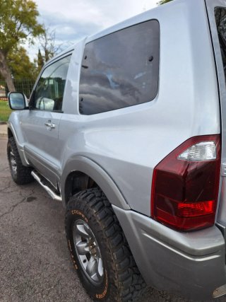 Mitsubishi Montero 2005