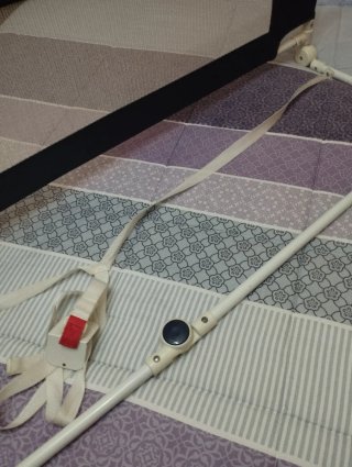 Barrera de seguridad para cama, de la marca JANE.
