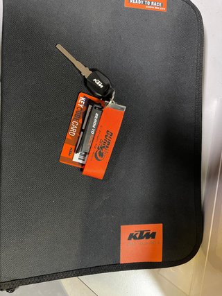 KTM 790 DUKE L 2023 - 6.000 km
