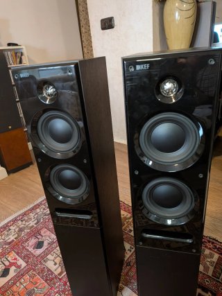 Altavoces Torre KEF C-5 Hi-Fi Negros