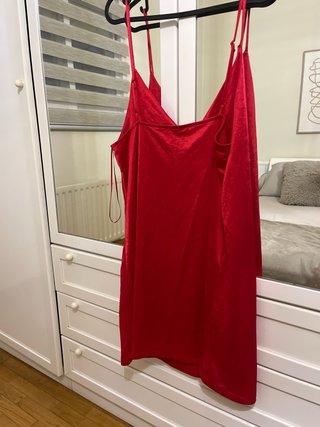 Vestido brillante rojo Zara