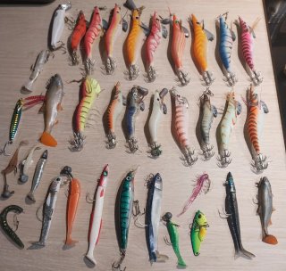 Señuelos de pesca pajaritos