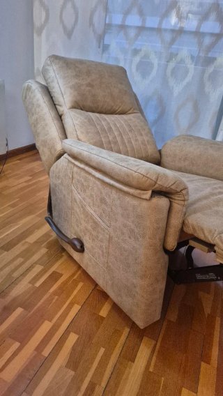 2 Sillones NUEVOS  Reclinables Beige/Marrón