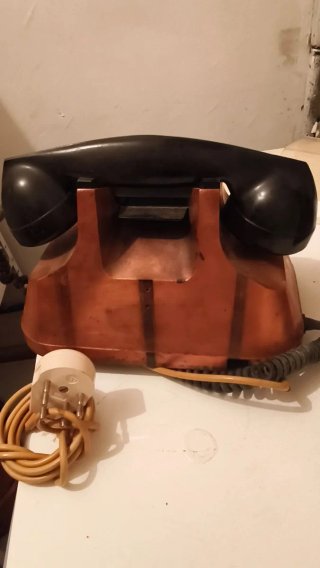 Lote 2 teléfonos antiguos