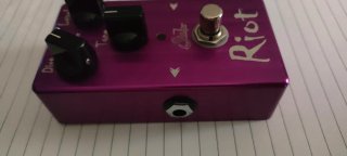 Suhr Riot V1