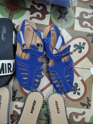 Chanclas Jomix Negras y Azules Nr 37/37/36/34