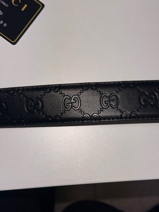 Cinturón Gucci Negro Hebilla GG Dorada