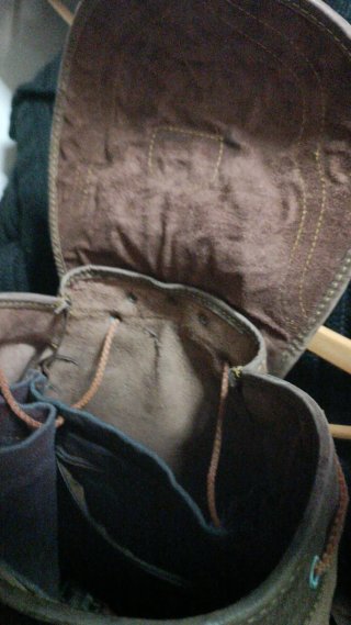 Mochila de cuero,  para  la caza