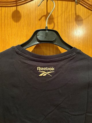Camiseta Crop Top Reebok Mujer Talla XS