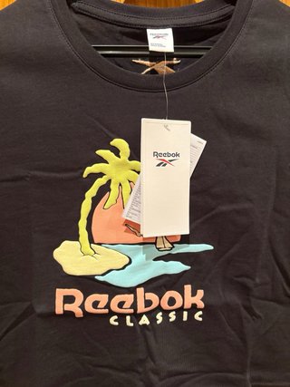 Camiseta Crop Top Reebok Mujer Talla XS