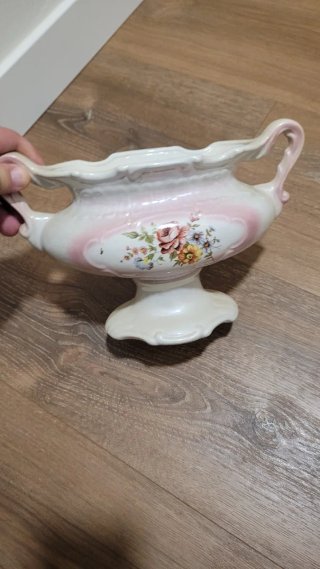 Figura cerámica antigua tipo sopera