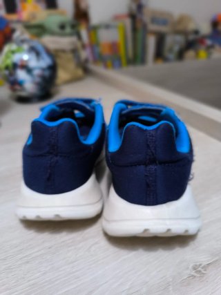 Zapatillas deportivas bambas Adidas niño T29