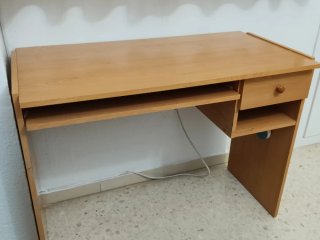 Mesita escritorio