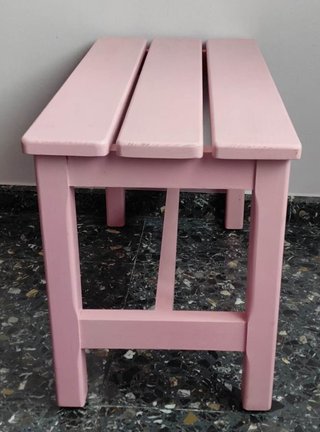 ENCANTADOR BANCO DE MADERA