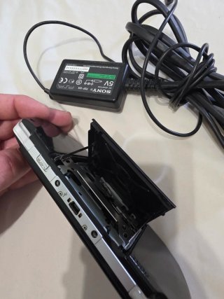 PSP 3004 Negra + Tarjeta 4GB