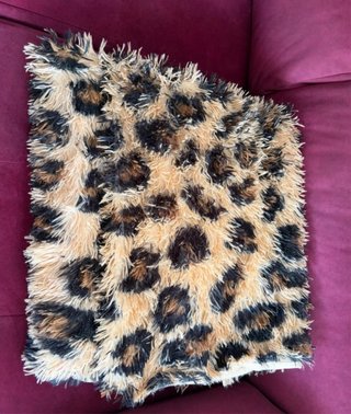 2 Mantas pelo leopardo beige y marrón