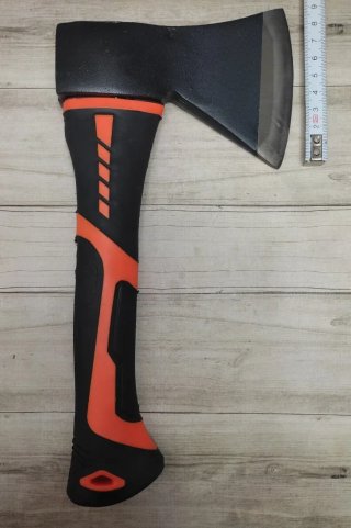 REBAJA. HACHA ABS NARANJA DEPORTIVA CON FUNDA