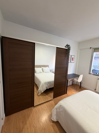 Habitación exterior en piso reformado – Adelfas