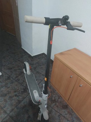 Patinete xiaomi casco incluido