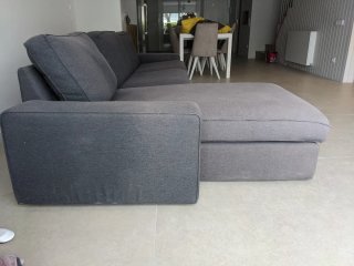 ¡Chollo! Sofá Kivik IKEA con chaise longue - 150€