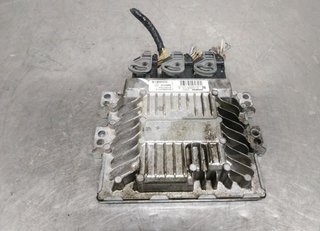 Centralita motor renault 8200843713 scenic 428622