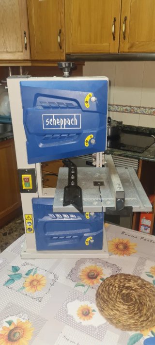 Sierra de cinta Scheppach