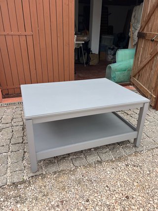 Mesa de centro de madeira cinza