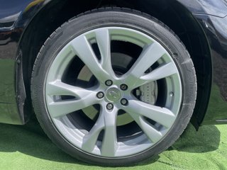 Infiniti Q70 2016