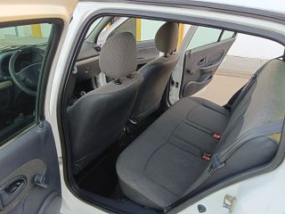 Renault Clio 2004