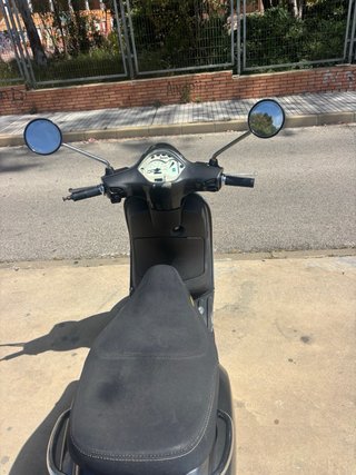 Vespa LX 50 2t (2009) Negra