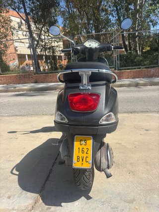 Vespa LX 50 2t (2009) Negra