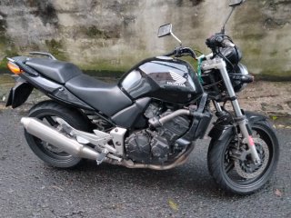 Honda CBF 600 N Negra