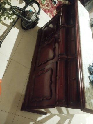 Mueble de madera con mármol 138x35