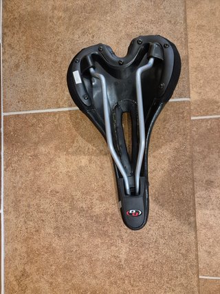 Sillín Specialized Riva Body Geometry Negro