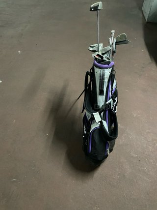 Carrito golf niño con palos