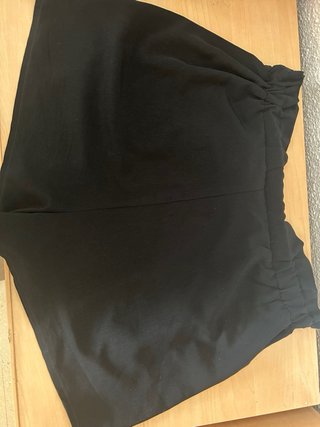 Pantalón negro con lazo