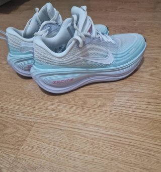 Zapatillas Nike Vomero Azul/Blanco