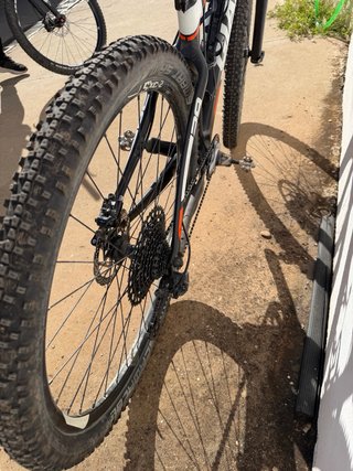 Bici Giant MTB Carbono 29 Talla M