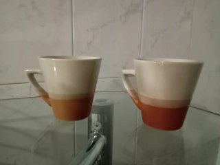 Juego 2 Tazas Cerámica Beige y Naranja