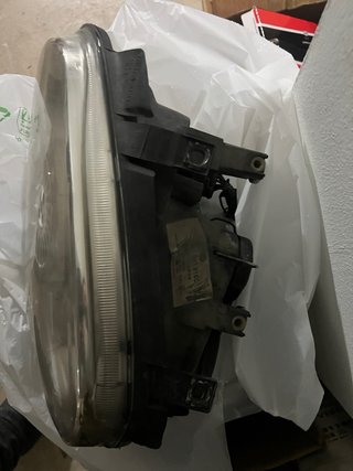 Faro izquierdo original Golf IV con antiniebla