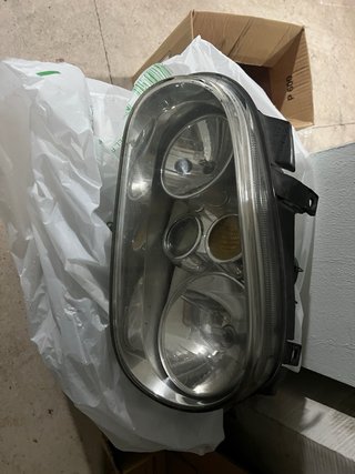 Faro izquierdo original Golf IV con antiniebla