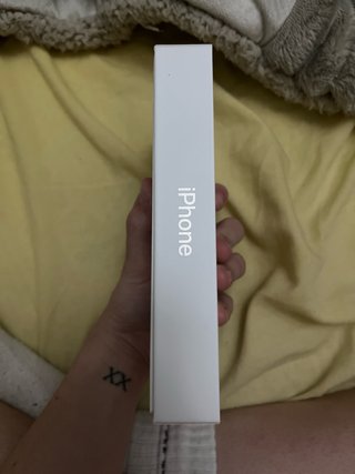 Caja iPhone 13 Blanco