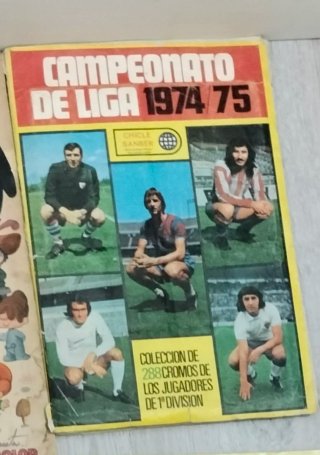 Álbum de cromos Campeonato de Liga 1974-75.