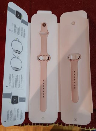 Apple Watch Series 4 (A1977, 40mm)