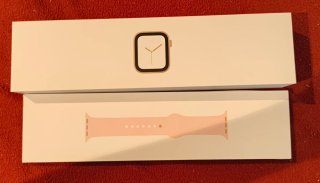 Apple Watch Series 4 (A1977, 40mm)