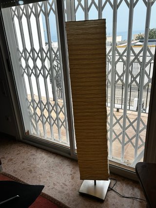 Set de lámparas, Lámpara de mesa y lámpara de pie.
