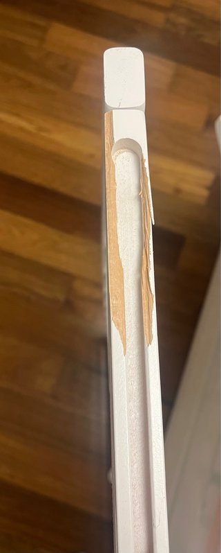 Cuna de madera blanca