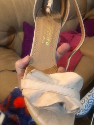 Zapatos de salón beige