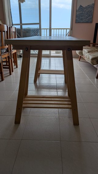 Mesa Ikea Lagkapten + 2 Caballetes Mittback