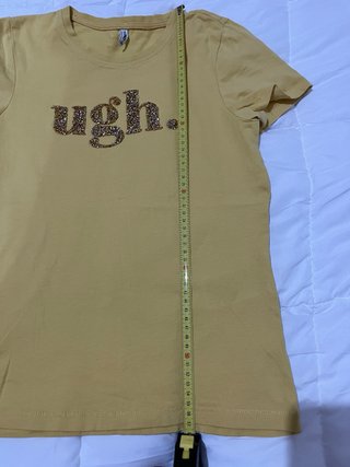 Camiseta de chica de la marca ONLY, color amarillo